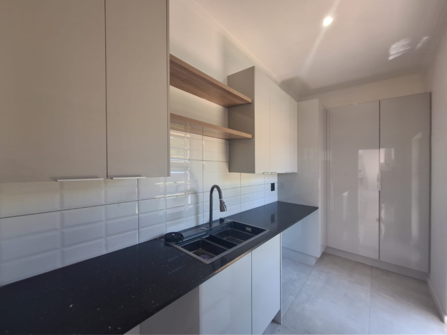 To Let 4 Bedroom Property for Rent in Redstone Private Country Estate North West